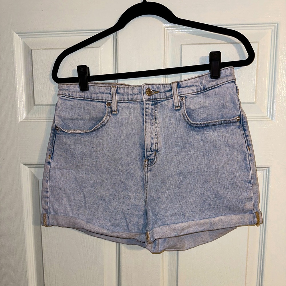 Light Wash Denim Mom Shorts - Size 12/31R